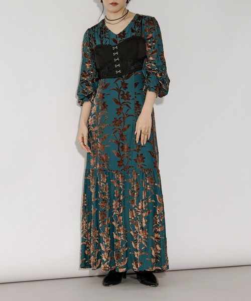 Ezick（エジック）の「opal velours dress フラワーベロアドレス