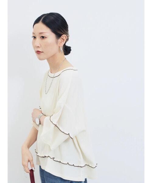 Samansa Mos2 blue(サマンサモスモスブルー)の「配色メローアソートプルオーバー(Tシャツ/カットソー・レディース・ブラック/レッド/キナリ/シルバーグレー/ブラウン・F)」の6枚目の写真