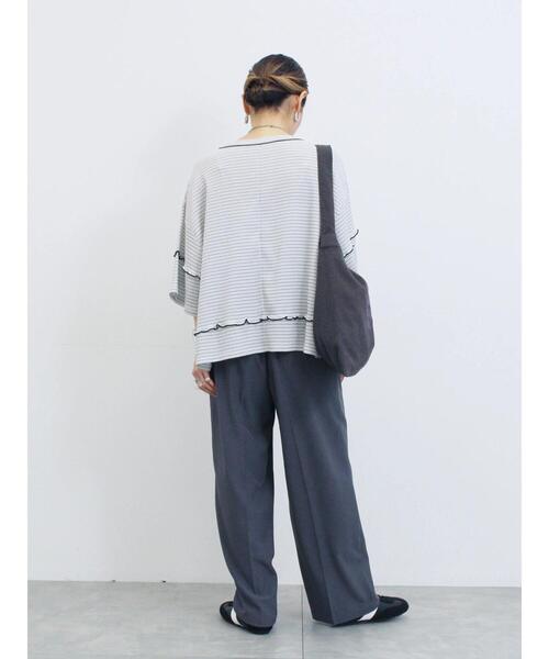 Samansa Mos2 blue(サマンサモスモスブルー)の「配色メローアソートプルオーバー(Tシャツ/カットソー・レディース・ブラック/レッド/キナリ/シルバーグレー/ブラウン・F)」の15枚目の写真