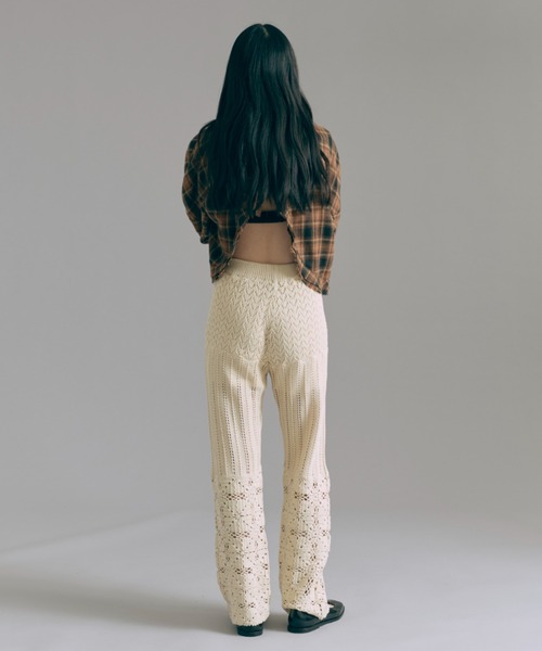 EN NEUME(エンノイム)の「Crochet Knit Pants(その他パンツ・レディース・ブラウン/ブルー/アイボリー・1/0)」の22枚目の写真
