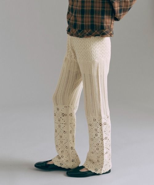 EN NEUME(エンノイム)の「Crochet Knit Pants(その他パンツ・レディース・ブラウン/ブルー/アイボリー・1/0)」の4枚目の写真