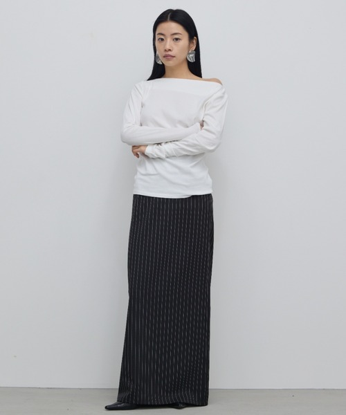 AIC.（エーアイシー）の「【ロングセラー】ボートネックロングスリーブトップス（Tシャツ/カットソー・レディース・オフホワイト/グレイッシュベージュ/ネイビー/ブラック/ダークグレー/ブラウン/グレー・FREE）」の20枚目の写真