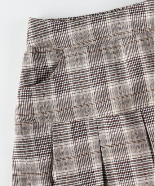 Right-on（ライトオン）の「【VIVIAN BLUE】ボックスプリーツスカート（ウエストゴム）（スカート・キッズ・ブラック/ベージュ・130/140）」の6枚目の写真