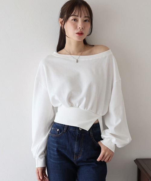 BLUEEAST（ブルーイースト）の「《新色追加》オフショルダースウェット（スウェット・レディース・ホワイト/グレー/ブラック/アイボリー/ピンクベージュ・MEDIUM）」の2枚目の写真