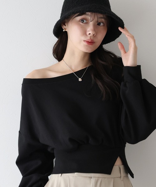 BLUEEAST（ブルーイースト）の「《新色追加》オフショルダースウェット（スウェット・レディース・ホワイト/グレー/ブラック/アイボリー/ピンクベージュ・MEDIUM）」の21枚目の写真