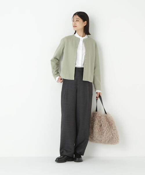 human woman（ヒューマンウーマン）の「◆先染めチェックタックセミワイドパンツ（その他パンツ・レディース・チャコールグレー/グリーン系その他4・MEDIUM/SMALL/LARGE）」の9枚目の写真