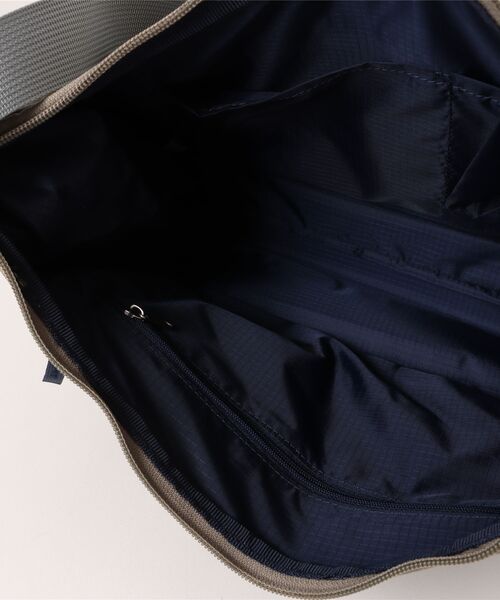 anello GRANDE(アネログランデ)の「ショルダーバッグ / CABIN(ショルダーバッグ・レディース・ネイビー/ブラック/グレイッシュベージュ・FREE)」の8枚目の写真