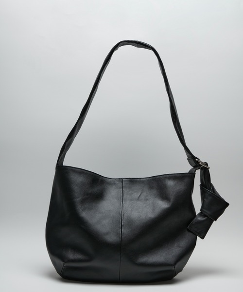 ONE.(ワンドット)の「【ONE.ワンドット】 Large Shoulder Bag / 撥水レザー(ショルダーバッグ・メンズ・ブラック・FREE)」の10枚目の写真