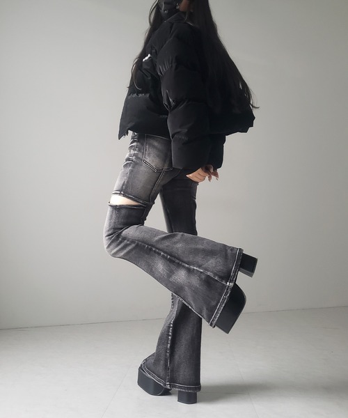 me+em select（ミームセレクト）の「【 ３color ／ ３size 】カットアウトヴィンテージストレッチフレアデニム ／ cutout vintage stretch flare denim（デニムパンツ・レディース・ブラック/ブルー/ダークブラック・SMALL/MEDIUM/LARGE）」の16枚目の写真