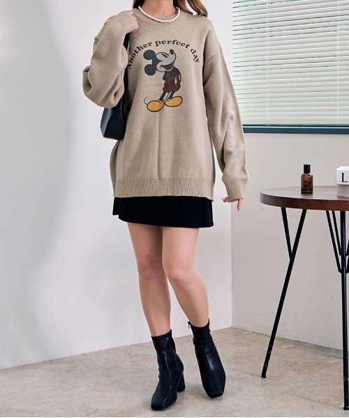 Disney（ディズニー）の「『DISNEY/ディズニー』加工風PRINT長袖ニット（ニット/セーター・レディース・アイボリー/サックスブルー/グレイッシュベージュ/スミクロ・M/L/LL）」の10枚目の写真