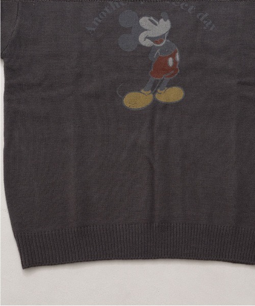 Disney（ディズニー）の「『DISNEY/ディズニー』加工風PRINT長袖ニット（ニット/セーター・レディース・アイボリー/サックスブルー/グレイッシュベージュ/スミクロ・M/L/LL）」の22枚目の写真