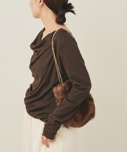 plage(プラージュ)の「back drape Tシャツ(Tシャツ/カットソー・レディース・ベージュ/ブラウン・FREE)」の10枚目の写真