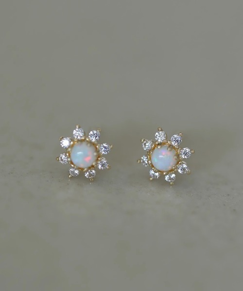 Burner（バーナー）の「【blatto 925silver】シルバー925　合成オパールフラワー　ピアス esm-pierce-52-17【RBTS】（ピアス（両耳用）・レディース・シルバー/ゴールド・FREE）」の4枚目の写真