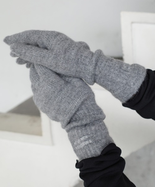 ANME(アンメ)の「ロゴ刺繍サムホールグローブ(手袋・レディース・オフホワイト/杢グレー/チャコールグレー/ブラウン・FREE)」の3枚目の写真
