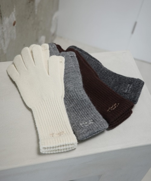 ANME(アンメ)の「ロゴ刺繍サムホールグローブ(手袋・レディース・オフホワイト/杢グレー/チャコールグレー/ブラウン・FREE)」の13枚目の写真