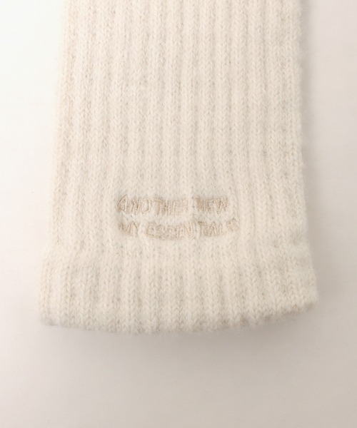 ANME(アンメ)の「ロゴ刺繍サムホールグローブ(手袋・レディース・オフホワイト/杢グレー/チャコールグレー/ブラウン・FREE)」の10枚目の写真