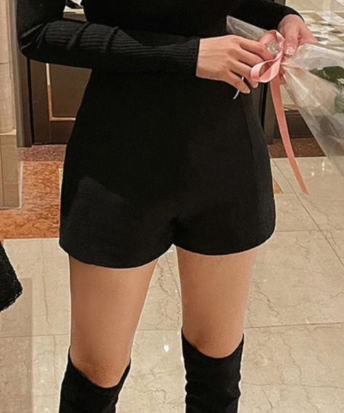 Vipoa(ヴィポア)の「スリムフィットショートパンツ(その他パンツ・レディース・ブラック/グレー・MEDIUM/LARGE)」の17枚目の写真