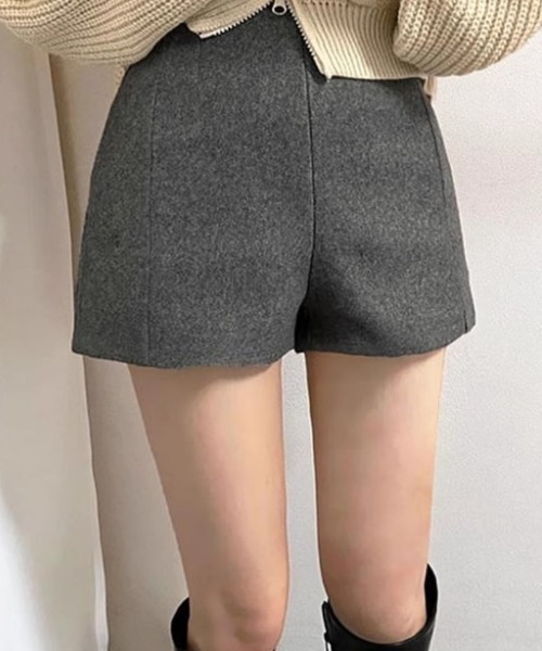 【美品】PATOU ウールプリーツショートパンツ Patou | アイコニック ウール ショートパンツ