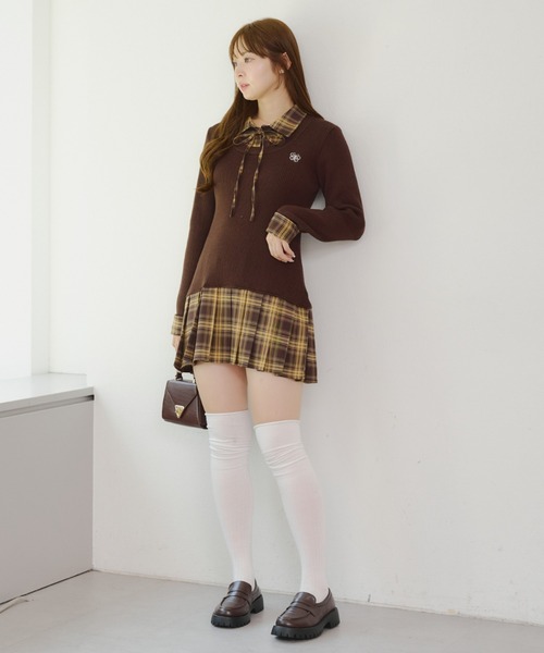 continuer de NICE CLAUP（コンティニューデナイスクラップ）の「【主役級のアイテム】裾プリーツドッキングミニワンピース（ワンピース・レディース・ネイビー/ブラウン/トップグレー・FREE）」の10枚目の写真