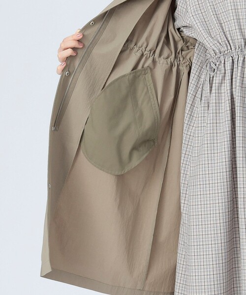 BEAMS HEART（ビームスハート）の「撥水 ナイロン モッズ コート（モッズコート・レディース・オリーブ/オフホワイト/チャコールグレー・FREE）」の11枚目の写真