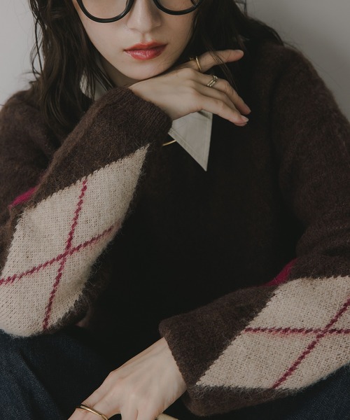 210nouve（トゥージュヌーブ）の「アーガイル ルーズ シャギー ニット（ニット/セーター・レディース・ブラウン/ネイビー/チャコールグレー・FREE）」の11枚目の写真