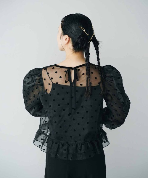 MEDE19F（メデジュウキュウ）の「ＭＥＤＥ１９Ｆ　フロッキードットオーガンジートップス〈ブラック〉（シャツ/ブラウス・レディース・ブラック・LL/M）」の15枚目の写真