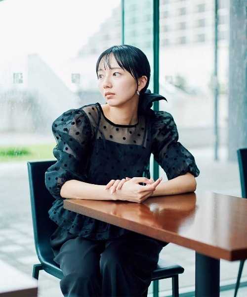 MEDE19F（メデジュウキュウ）の「ＭＥＤＥ１９Ｆ　フロッキードットオーガンジートップス〈ブラック〉（シャツ/ブラウス・レディース・ブラック・LL/M）」の16枚目の写真