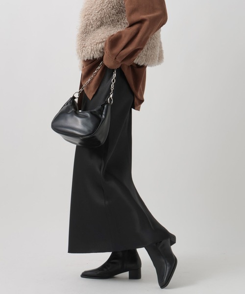 BAYFLOW（ベイフロー）の「[ヒップラインが出すぎない]サテンナロースカート（スカート・レディース・ブラック/グレー/モカ/アイボリー/ダークブラウン・MEDIUM/SMALL）」の8枚目の写真