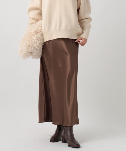 BAYFLOW（ベイフロー）の「[ヒップラインが出すぎない]サテンナロースカート（スカート・レディース・ブラック/グレー/モカ/アイボリー/ダークブラウン・MEDIUM/SMALL）」の10枚目の写真