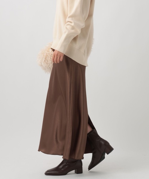 BAYFLOW（ベイフロー）の「[ヒップラインが出すぎない]サテンナロースカート（スカート・レディース・ブラック/グレー/モカ/アイボリー/ダークブラウン・MEDIUM/SMALL）」の12枚目の写真