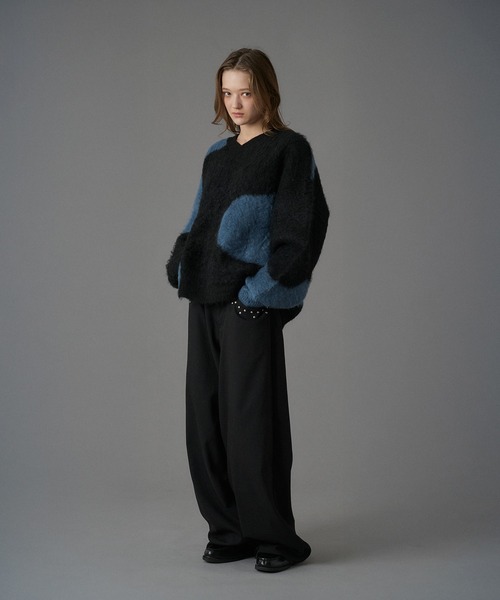 ONCILY(オンシェリー)の「JACQUARD V-NECK KNIT / ジャガードVネックニット(ニット/セーター・メンズ・グレー/アイボリー/ブラック/ブルー系その他/ブラウン系その他/ブラック系その他・SMALL/MEDIUM/LARGE)」の16枚目の写真