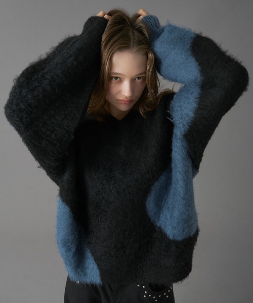 ONCILY(オンシェリー)の「JACQUARD V-NECK KNIT / ジャガードVネックニット(ニット/セーター・メンズ・グレー/アイボリー/ブラック/ブルー系その他/ブラウン系その他/ブラック系その他・SMALL/MEDIUM/LARGE)」の9枚目の写真
