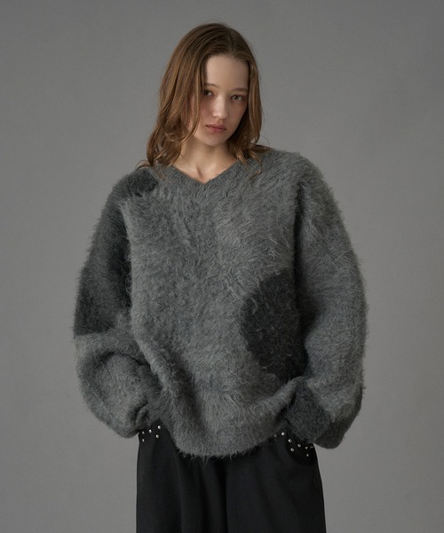 ONCILY(オンシェリー)の「JACQUARD V-NECK KNIT / ジャガードVネックニット(ニット/セーター・メンズ・グレー/アイボリー/ブラック/ブルー系その他/ブラウン系その他/ブラック系その他・SMALL/MEDIUM/LARGE)」の19枚目の写真