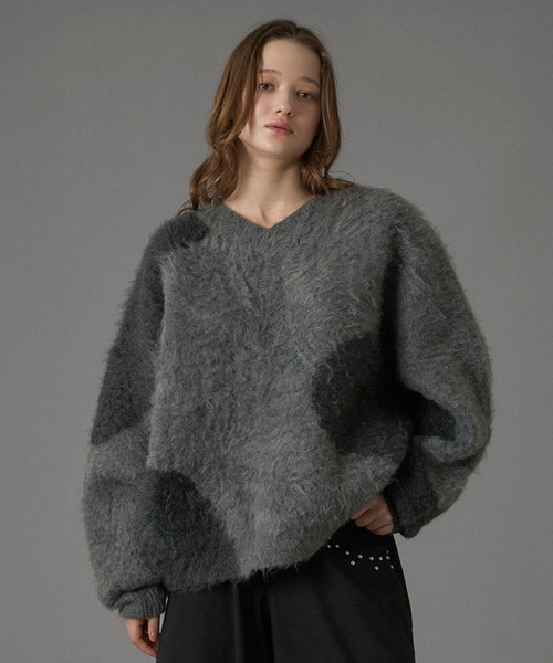 ONCILY(オンシェリー)の「JACQUARD V-NECK KNIT / ジャガードVネックニット(ニット/セーター・メンズ・グレー/アイボリー/ブラック/ブルー系その他/ブラウン系その他/ブラック系その他・SMALL/MEDIUM/LARGE)」の20枚目の写真