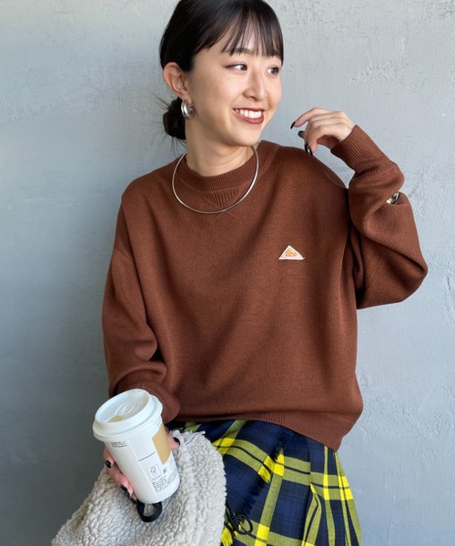 KELTY（ケルティ）の「[KELTY/ケルティ] 別注 ワンポイントロゴ スウェットライクニット（ニット/セーター・レディース・グレー/チャコールグレー/ブラウン/レッド/オートミール・S/M）」の4枚目の写真