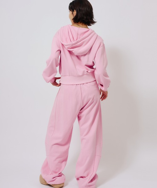 atmos pink（アトモスピンク）の「atmos pink Compact Zip Up Hoodie / アトモス ピンク コンパクト ジップアップ フーディ（パーカー・レディース・ブラウン/ピンク/チャコール・FREE）」の11枚目の写真