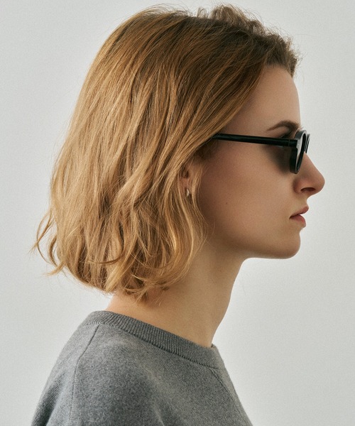 NUEF (ヌエフ)の「オーバルサングラス|カラーレンズ|トレンド|紫外線対策|UVカット|サングラス|NUEF|COLOR SUNGLASSES(サングラス・レディース・グリーン/ブラック・FREE)」の7枚目の写真