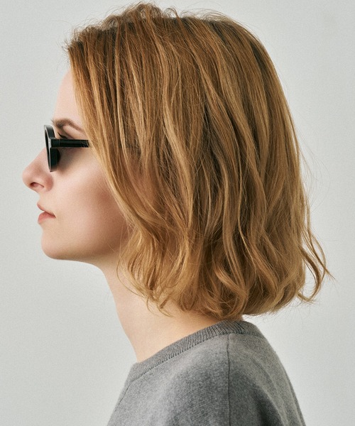 NUEF (ヌエフ)の「オーバルサングラス|カラーレンズ|トレンド|紫外線対策|UVカット|サングラス|NUEF|COLOR SUNGLASSES(サングラス・レディース・グリーン/ブラック・FREE)」の8枚目の写真
