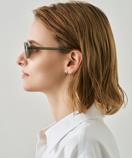 NUEF (ヌエフ)の「オーバルサングラス|カラーレンズ|トレンド|紫外線対策|UVカット|サングラス|NUEF|COLOR SUNGLASSES(サングラス・レディース・グリーン/ブラック・FREE)」の11枚目の写真