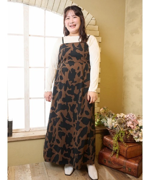 Re-J&SUPURE(リジェイアンドスプル)の「【大きいサイズ】【Komachiコラボ】カウ柄キャミワンピース(ワンピース・レディース・ライトグレー/ブラウン・XX-LARGE/XXX-LARGE/XXXX-LARGE)」の7枚目の写真