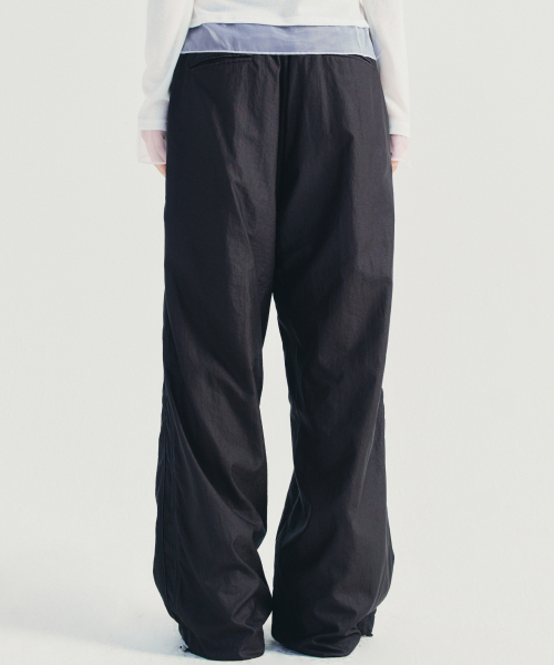 NICK&NICOLE（ニックアンドニコール）の「UTILITY GROOVY TRACKSUIT PANTS_BLACK（スウェットパンツ・レディース・その他・FREE）」の4枚目の写真