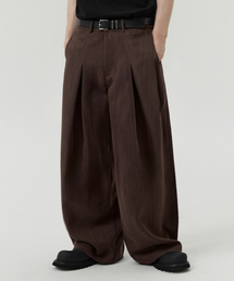 TRILLION（トリリオン）の「ウールライクインバーテッドタックヘリンボーンワイドパンツ (ブラウン)（スラックス）」
