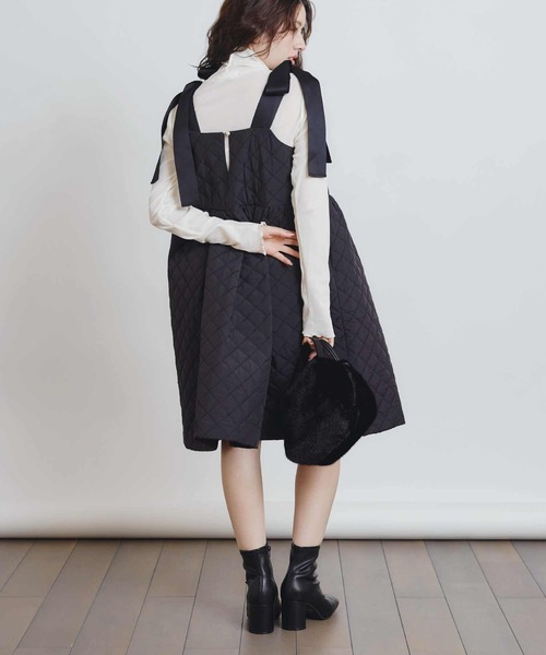PICCIN(ピッチン)の「ベロアタートルカットソー(Tシャツ/カットソー・レディース・オフホワイト/ブラック・M)」の5枚目の写真