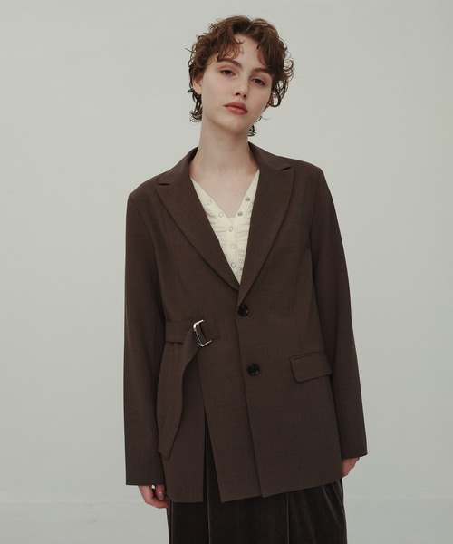 CITY TOKYO(シティトウキョウ)の「Belted Tailored Jacket/ベルテッドテーラードジャケット(テーラードジャケット・レディース・チャコールグレー/ブラウン・FREE)」の2枚目の写真