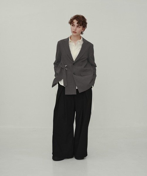 CITY TOKYO(シティトウキョウ)の「Belted Tailored Jacket/ベルテッドテーラードジャケット(テーラードジャケット・レディース・チャコールグレー/ブラウン・FREE)」の13枚目の写真