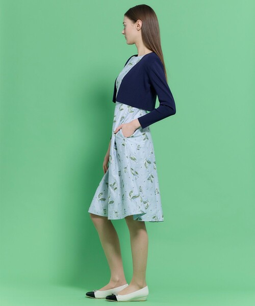 TOCCA(トッカ)の「SQUARE BOLERO ボレロ(カーディガン/ボレロ・レディース・アイボリー系/ネイビー系/ピンク系/ブラック系・SMALL/MEDIUM)」の6枚目の写真