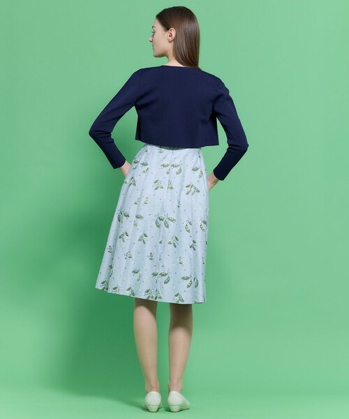 TOCCA(トッカ)の「SQUARE BOLERO ボレロ(カーディガン/ボレロ・レディース・アイボリー系/ネイビー系/ピンク系/ブラック系・SMALL/MEDIUM)」の7枚目の写真