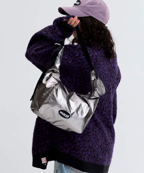 MACNI(マクニ)の「LUNA SHOULDER CROSS BAG METAL(メッセンジャーバッグ・レディース・その他・FREE)」の3枚目の写真