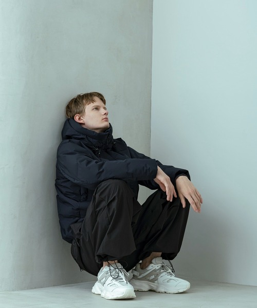 +phenix(プラスフェニックス)の「【WEB・直営店限定】+phenix(プラスフェニックス)FUSED QUILTING DOWNJACKET フューズドキルティングダウンジャケット by GORE TEX LABS ゴアテックス(保温性/防風)(ダウンジャケット/コート・メンズ・グレー/ブラック/ネイビー・S/XL/L/M)」の17枚目の写真