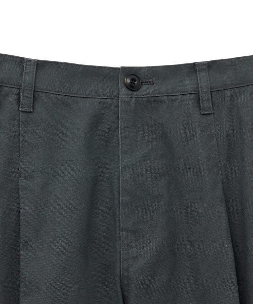 NOIRER（ノイア）の「ユーティリティストラップカーゴパンツ（チャコール）（その他パンツ・メンズ・その他・48/50/52）」の4枚目の写真